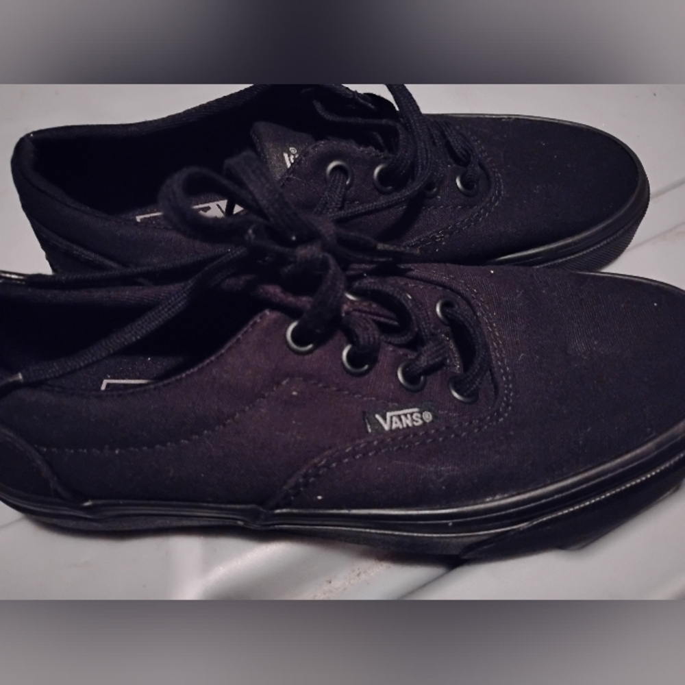 Vans NWOT womens size 5